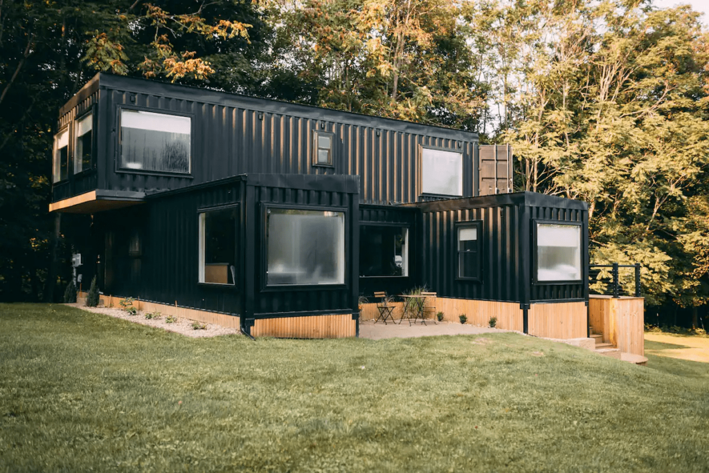 Container, house, shipping home, movable house, black design, monochromatic houses